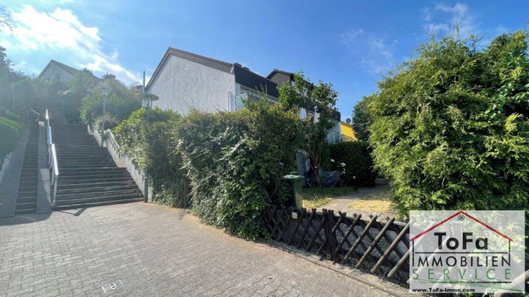 Objektansicht Mainz Doppelhaush�lfte ToFa: sehr gepflegtes DHH mit ELW in ruhiger Lage