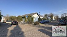 Ansicht von vorne ToFa: EFH mit ger�umiger ELW und traumhaften Salzwasserpool im sch�nen S�d-West-Garten