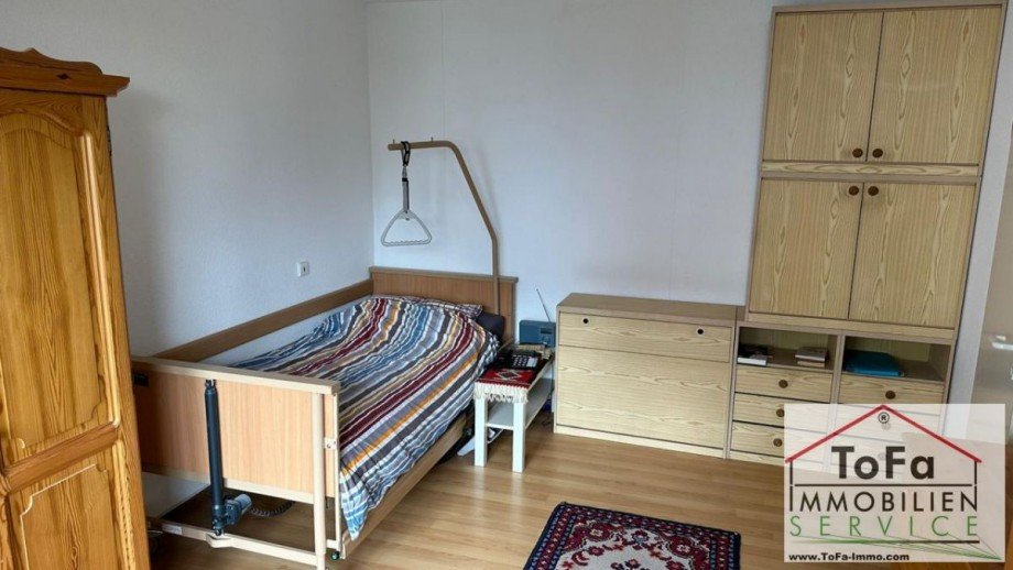 Schlafzimmer hinten Renditeobjekt Mainz Frankenh�he