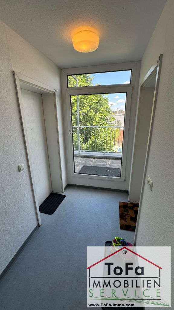vor der Wohnung Dachgeschosswohnung Mainz