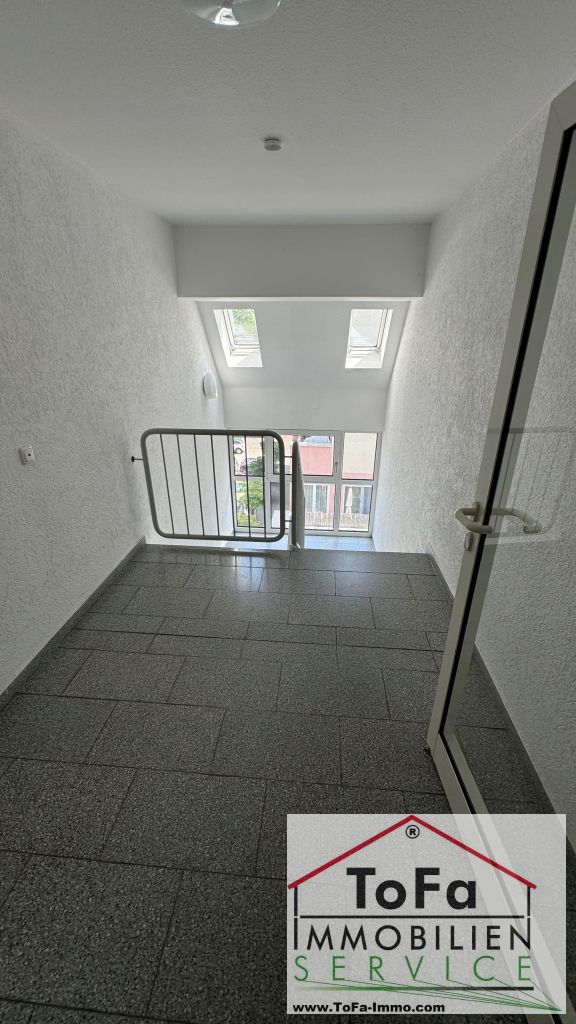 Treppenhaus OG Dachgeschosswohnung Mainz