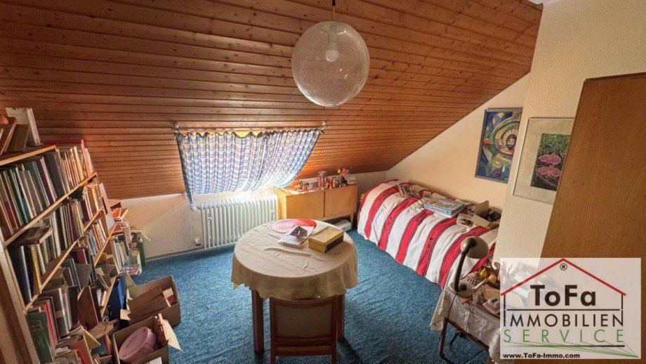 OG Zimmer MItte Mehrfamilienhaus Zornheim