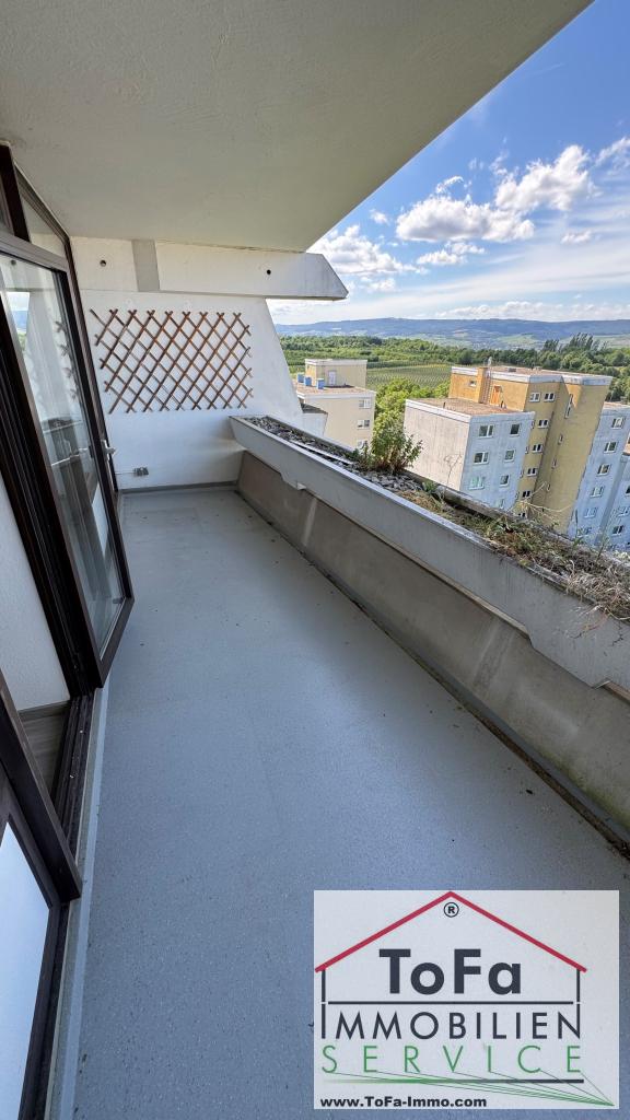 Balkon unten Etagenwohnung Mainz