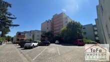 Parkplatz hinter dem Objekt ToFa: frisch sanierte Balkonwohnung in toller Lage gegen�ber vom Rewe/Stra�enbahn