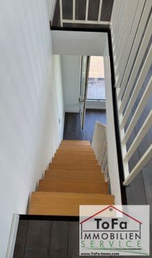 Raumtreppe ToFa: nette, FREIE DG Maisonette Wohnung mit Dachterrasse und Blick �ber Mainz