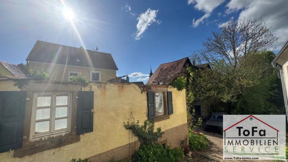 Hof hinter dem Wohnhaus Mehrfamilienhaus Angelbachtal