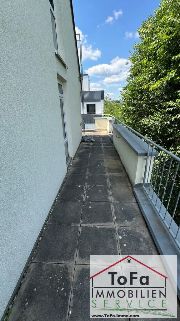 Terrasse hinten Dachgeschosswohnung Mainz