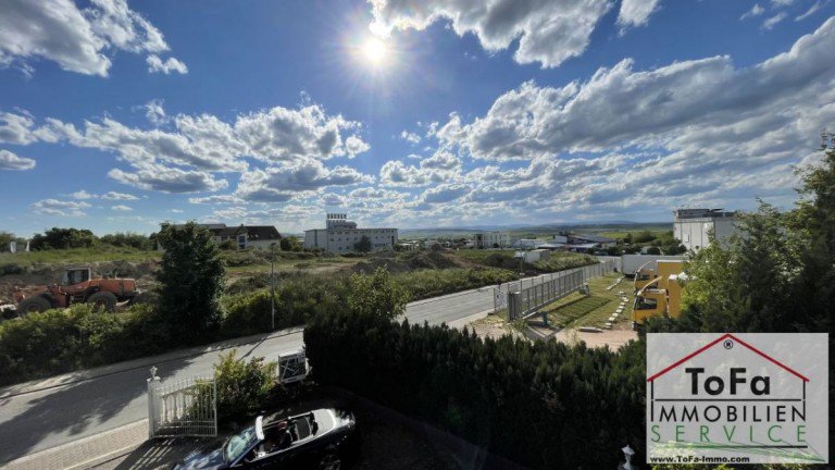 IMG 5446 W�rrstadt Hotels ToFa: Wohn-Gesch�ftshaus in guter Lage mit atemberaubendem Fernblick