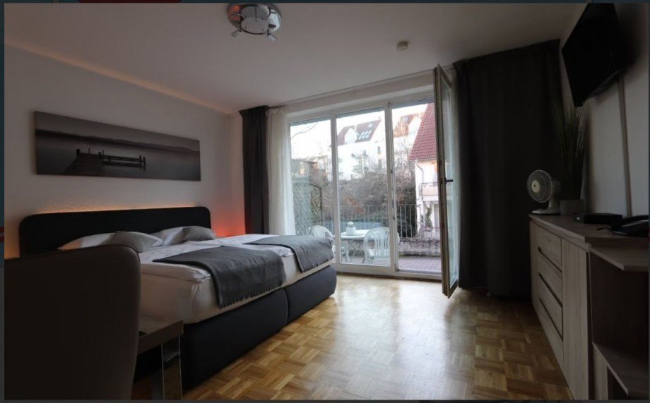 zur Terrasse hin Terrassenwohnung Mainz