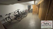 Fahrradkeller ToFa: sanierte Maisonettewohnung mit atemberaubenden Fernblick -  Garagenbox