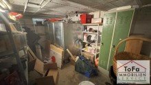 Keller hinten mit �ltanks 3x1000l ToFa: ger�umiges Wohnhaus mit viel Nutzfl�che im Garten und zus�tzlich Platz f�r einen Neubau