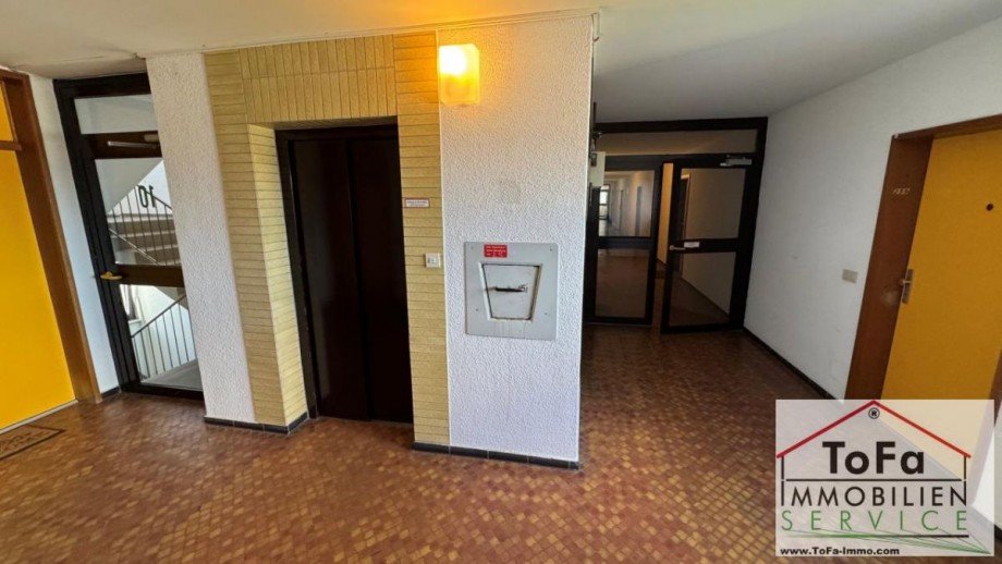 Aufzugsbereich Flur 10.Stock Etagenwohnung Mainz