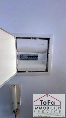 neuer Sicherungskasten ToFa: frisch sanierte Balkonwohnung in toller Lage gegen�ber vom Rewe/Stra�enbahn