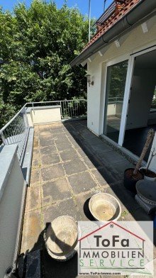 Terrasse vorne ToFa: nette, FREIE DG Maisonette Wohnung mit Dachterrasse und Blick �ber Mainz